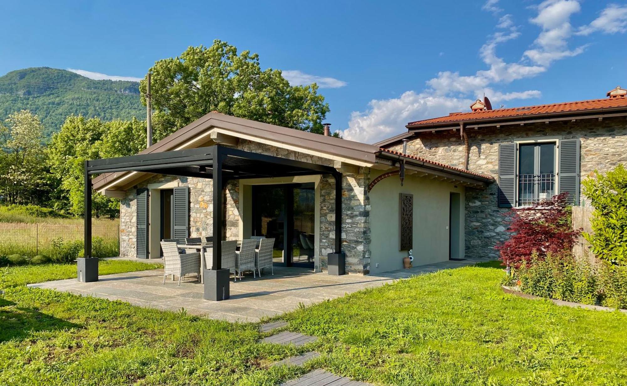 Villa Larius Gravedona Buitenkant foto