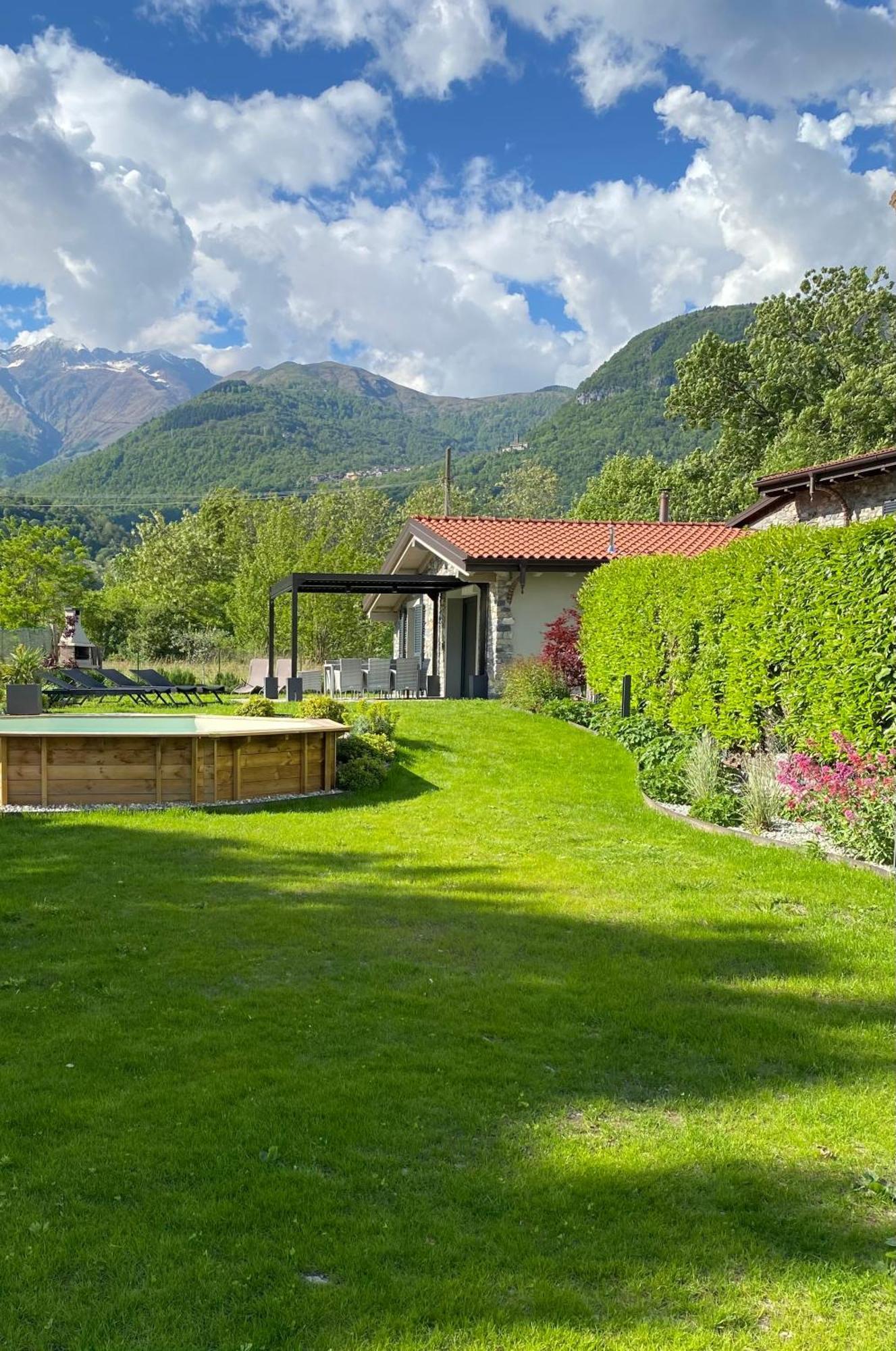 Villa Larius Gravedona Buitenkant foto